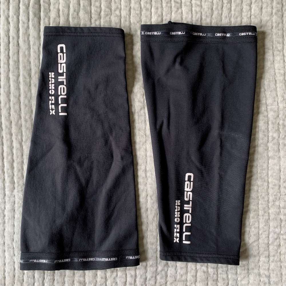 Castelli cycling Nano Flex Knee Warmers, fleece-lined, Black size L, pre-owned